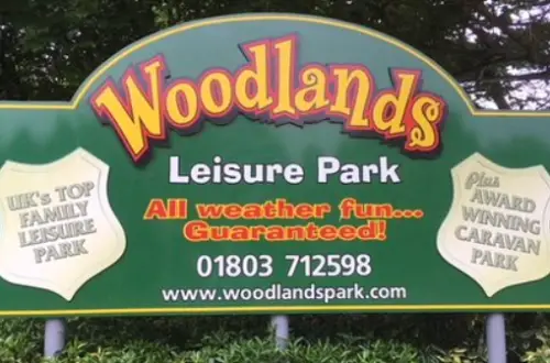 Image of the Woodlands theme park sign