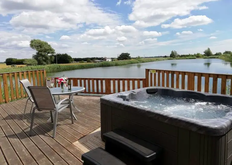 Fishing Lodges In Norfolk Including Pods, Log Cabins & Hot Tubs!