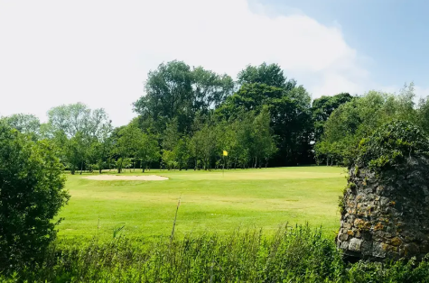 A golf hole at Florence Springs lodges