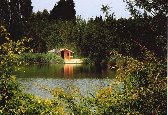 Acorn fishery wooden cabin by the lake