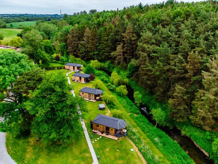 Riverside Cabins (River Perry/Severn)